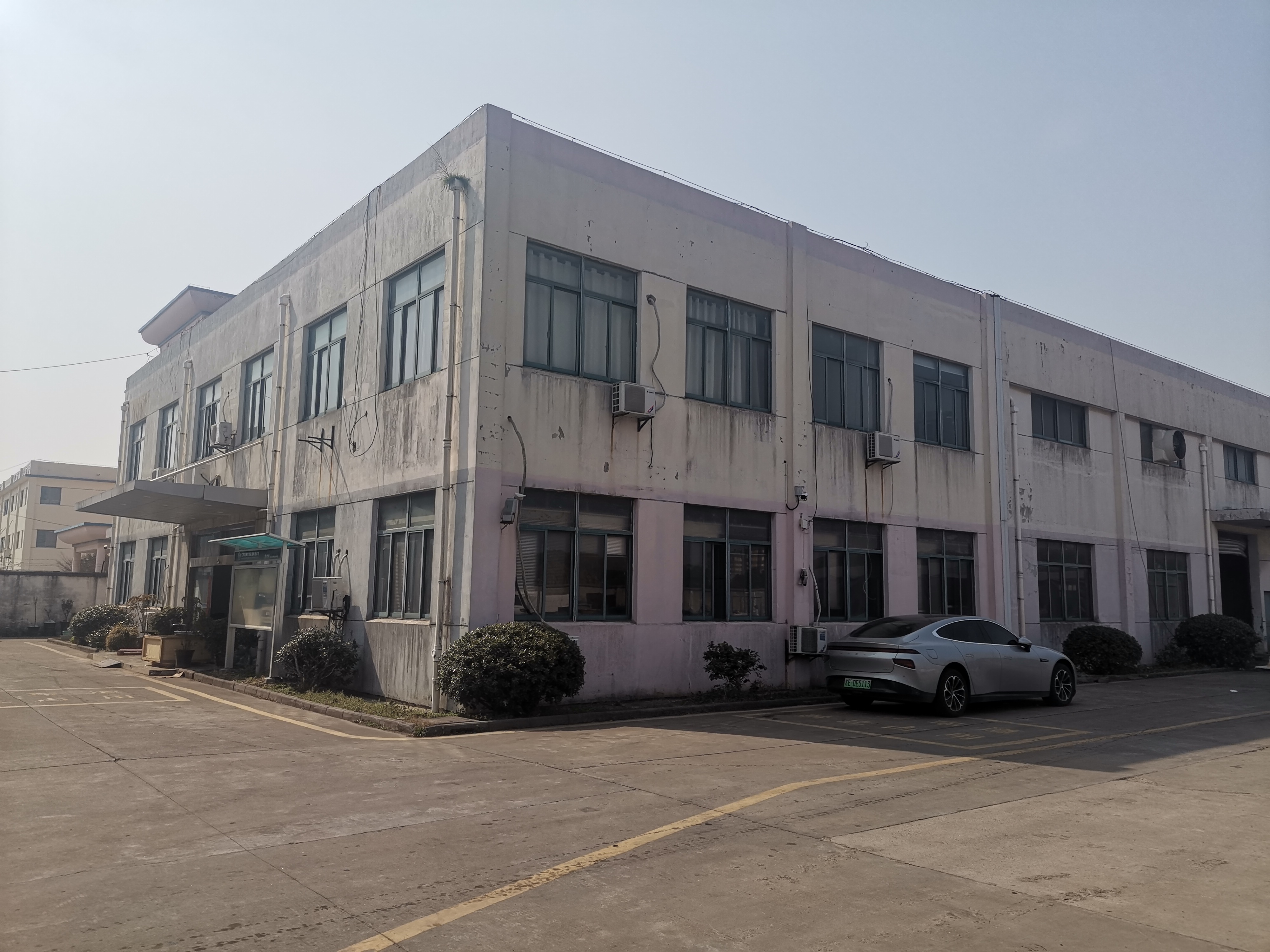 昆山张浦附近单层标准厂房2200平米出售