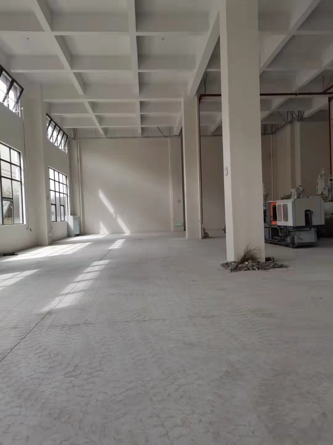 昆山高新区2000平米精装修标准厂房出租